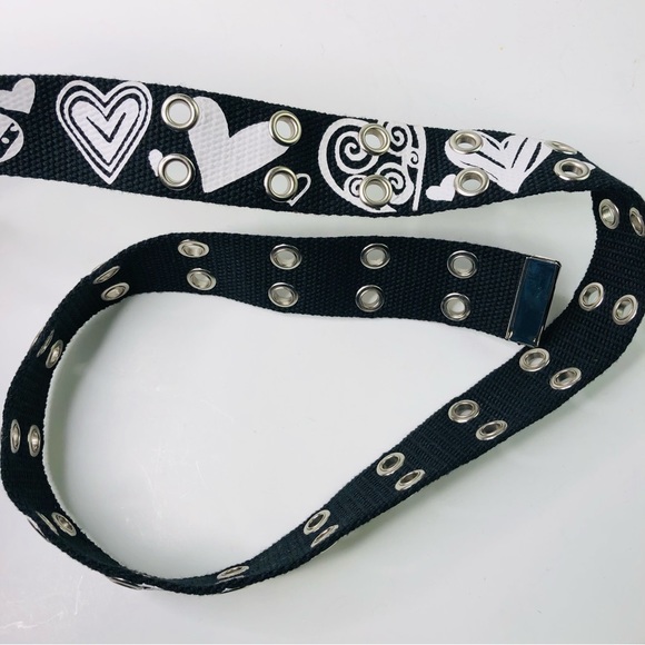 Double Prong Buckle Belt Black Size S Canvas Hearts Printed Eyelets Streetwear - Picture 4 of 5